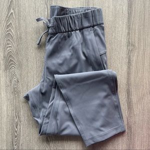 Lululemon On The Fly pant - like new!